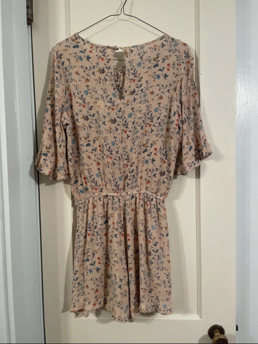 Easel Beige Floral Romper - Picture 2 of 4